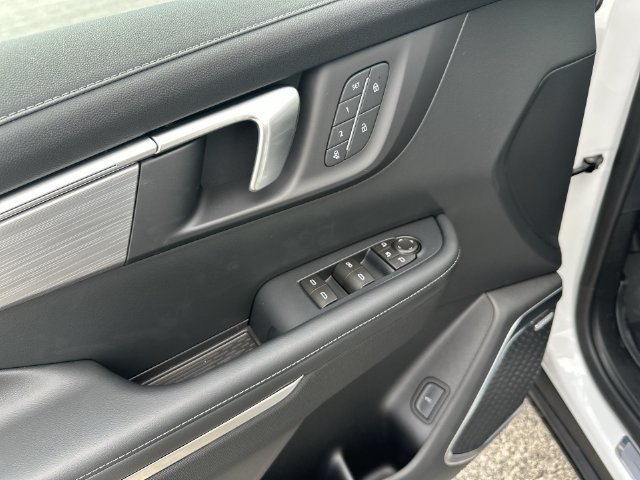 2026 Buick Enclave Preferred - Photo 18