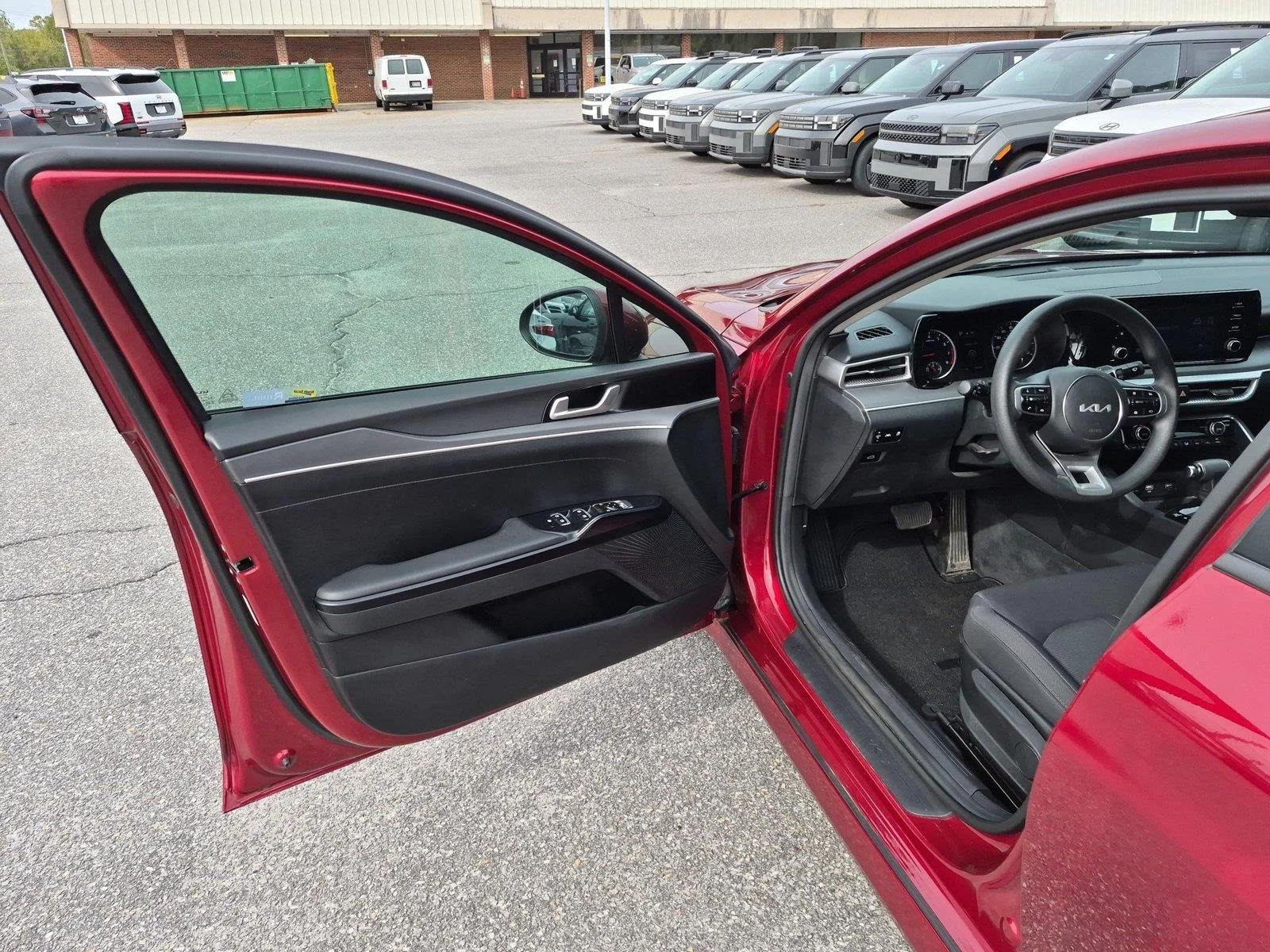 Used 2022 Passion Red Kia LXS image 14
