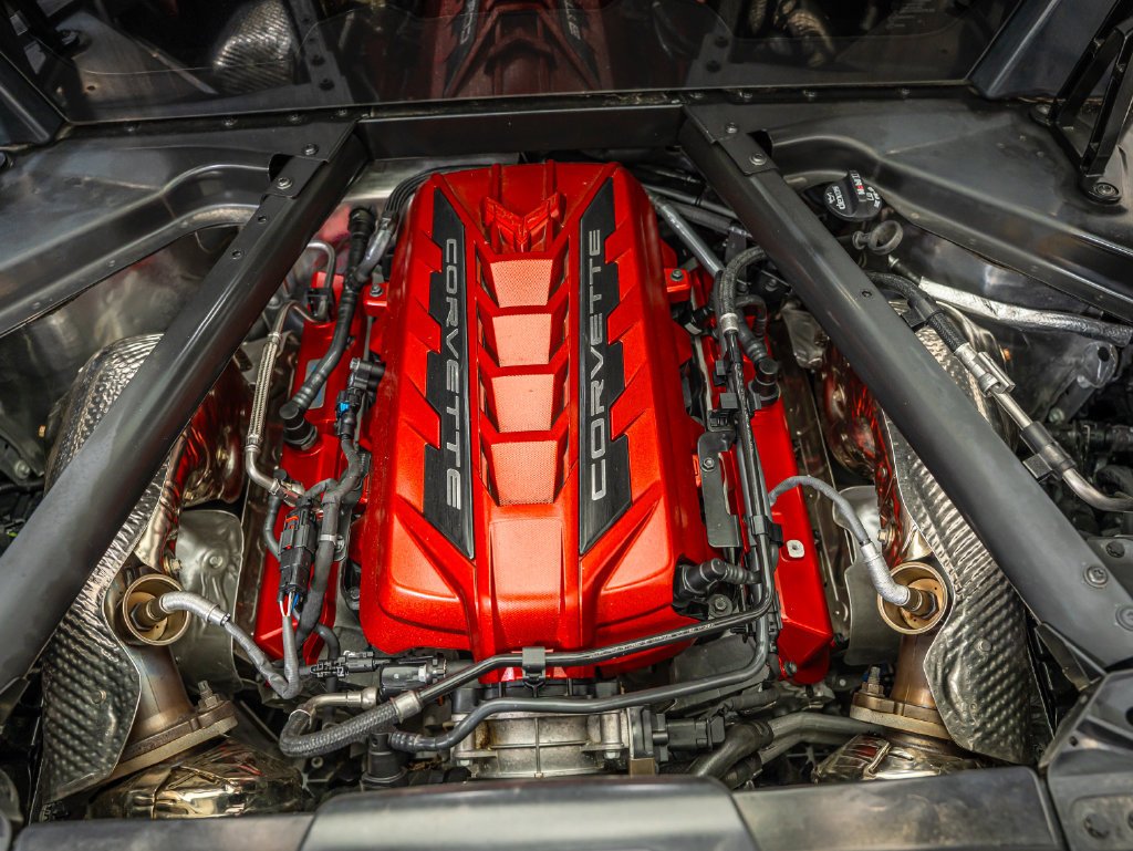 Used 2025 Gray Chevrolet Stingray image 18