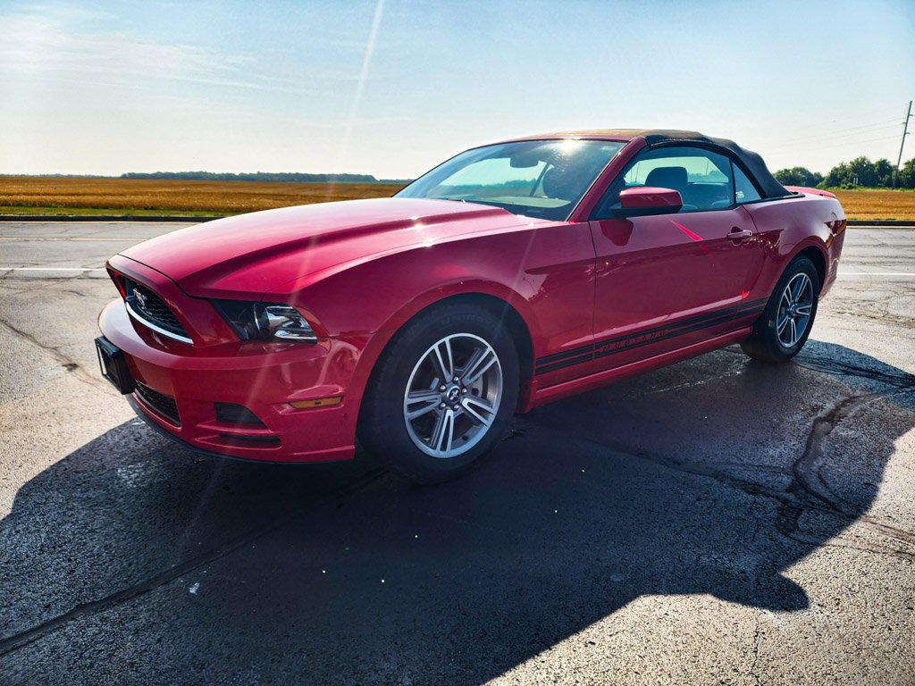 Used 2013 Race Red Ford V6 image 1