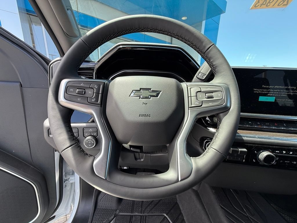 New 2026 Summit White Chevrolet RST image 19