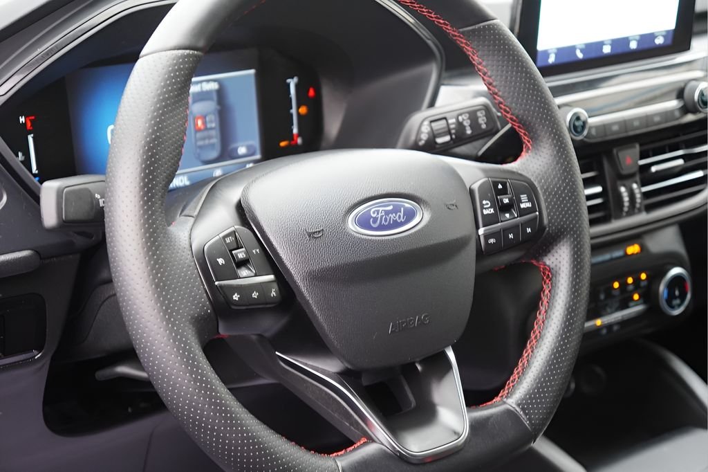 Used 2025 Gray Metallic Ford ST-Line image 14