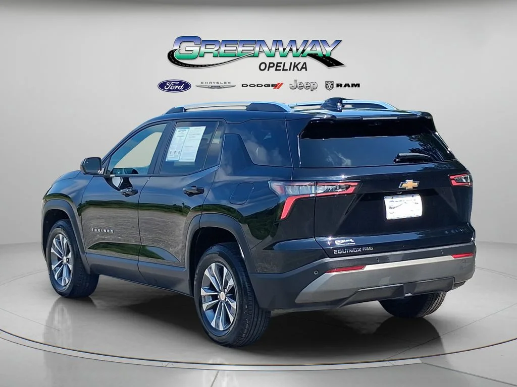 Used 2025 Mosaic Black Metallic Chevrolet LT image 5