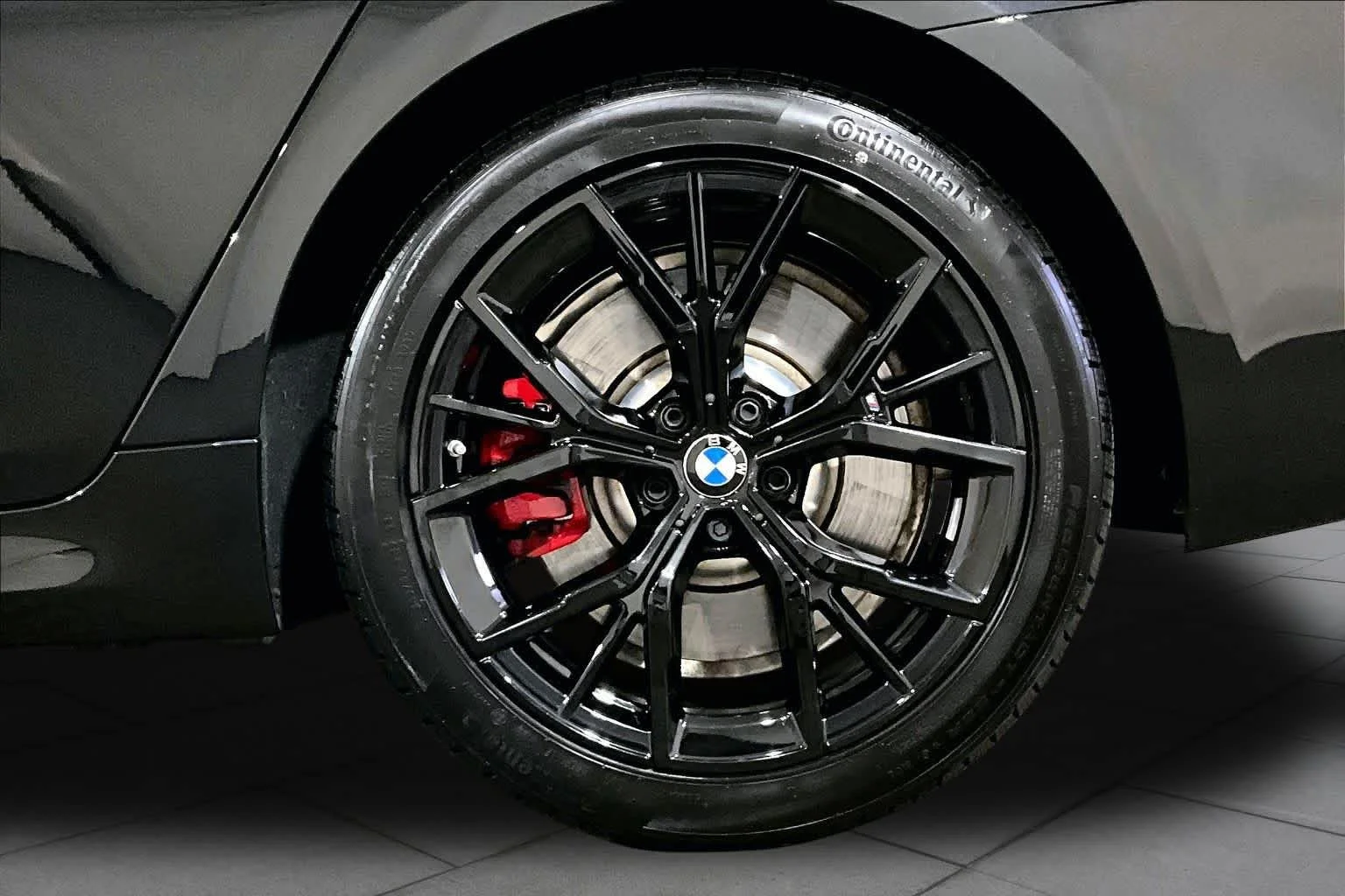 Certified Used 2023 Black Sapphire Metallic BMW 540i xDrive image 10