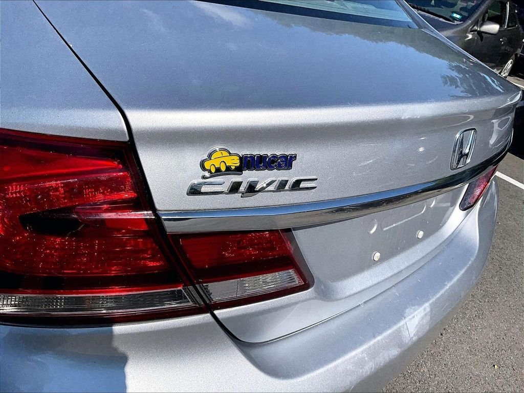 Used 2013 Silver Honda LX image 26