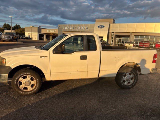 Used 2008 Oxford White Clearcoat Ford XL image 5