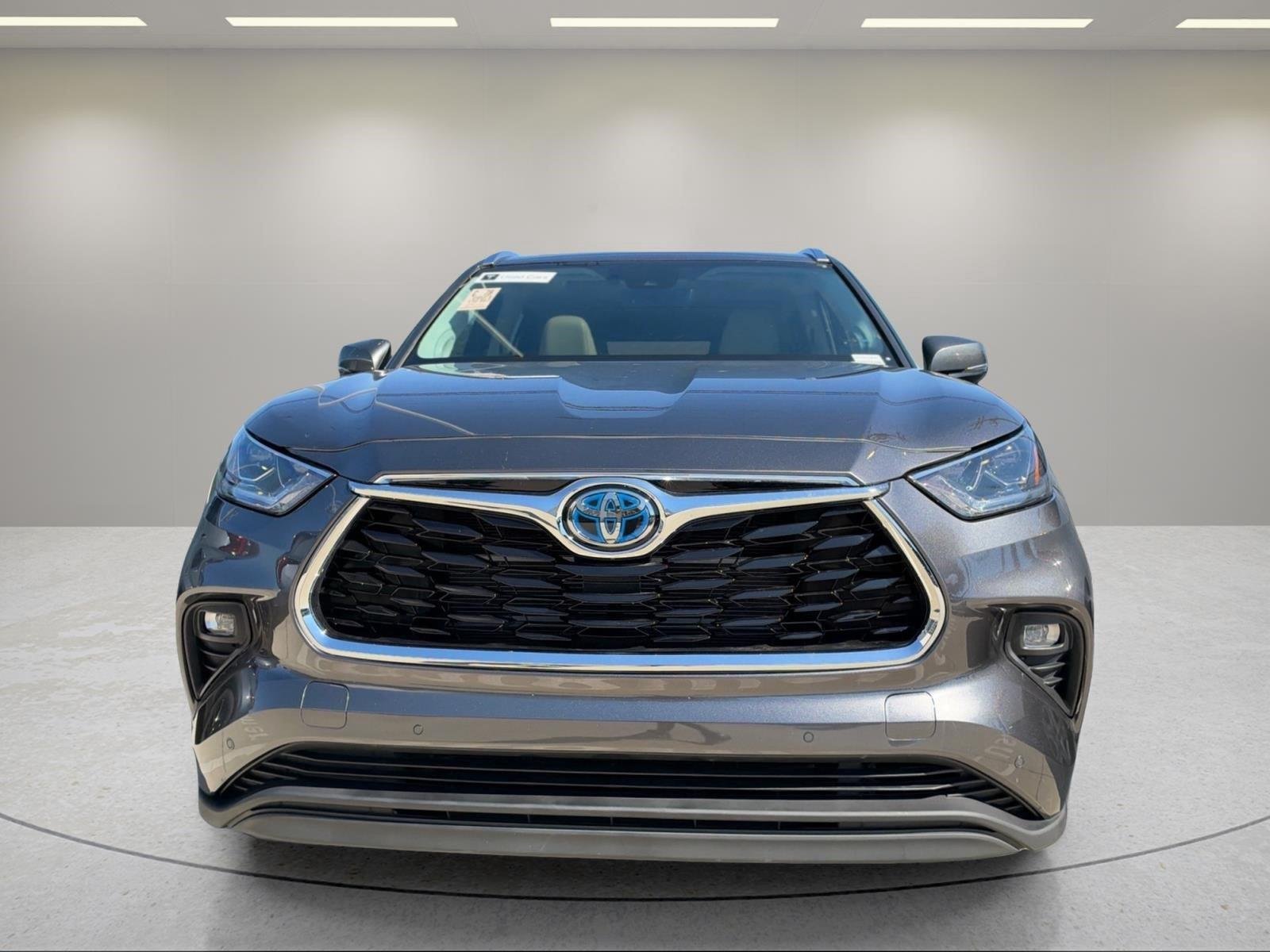 Used 2021 Magnetic Gray Metallic Toyota Hybrid Limited image 9
