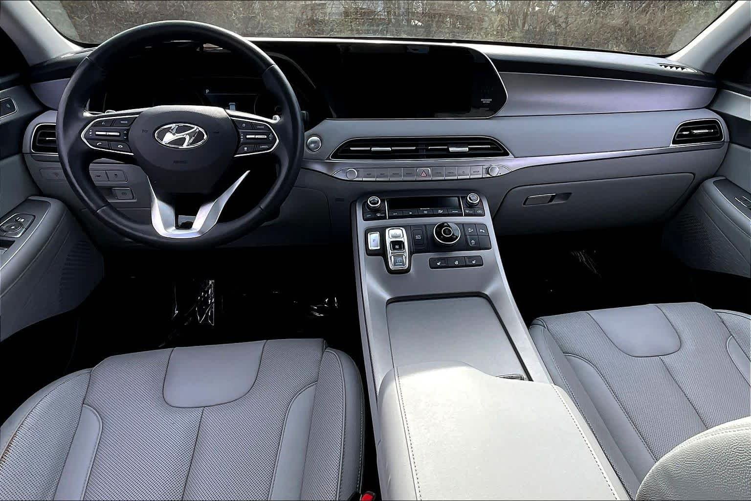 Used 2020 Hyper White Hyundai SEL image 16