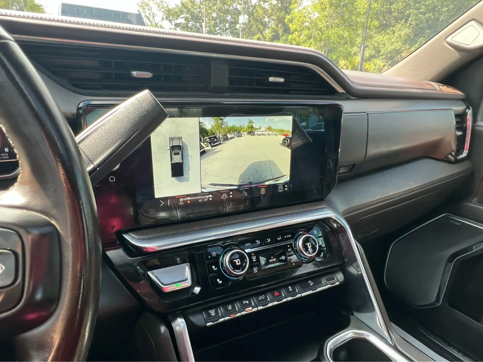 Used 2024 Onyx Black GMC Denali image 15
