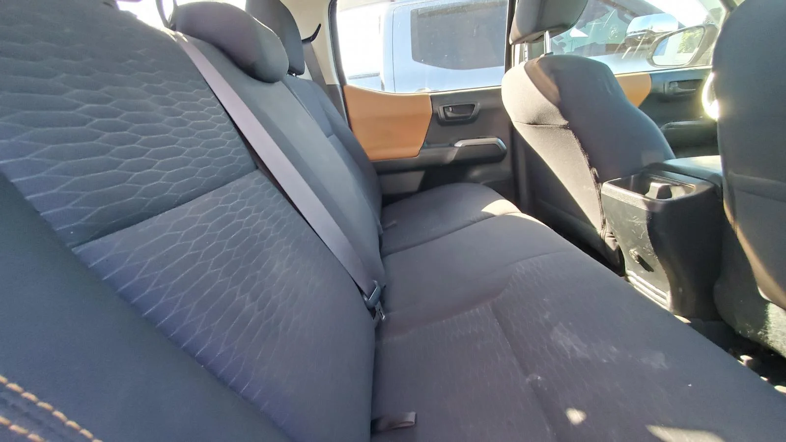 Used 2017 Magnetite Gray Metallic Toyota SR5 image 6