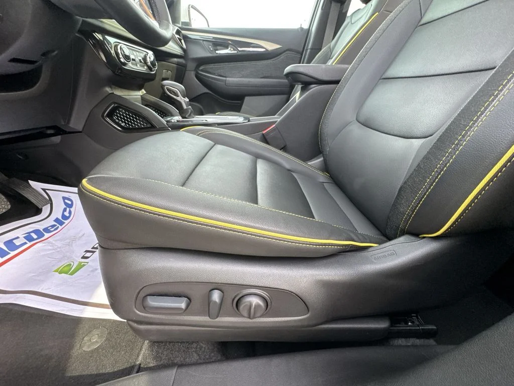 Used 2025 Gray Chevrolet ACTIV image 12