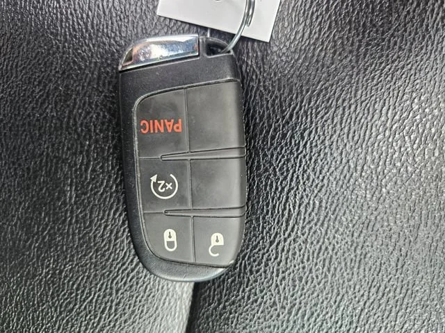 Used 2025 Blue Jeep Limited image 29