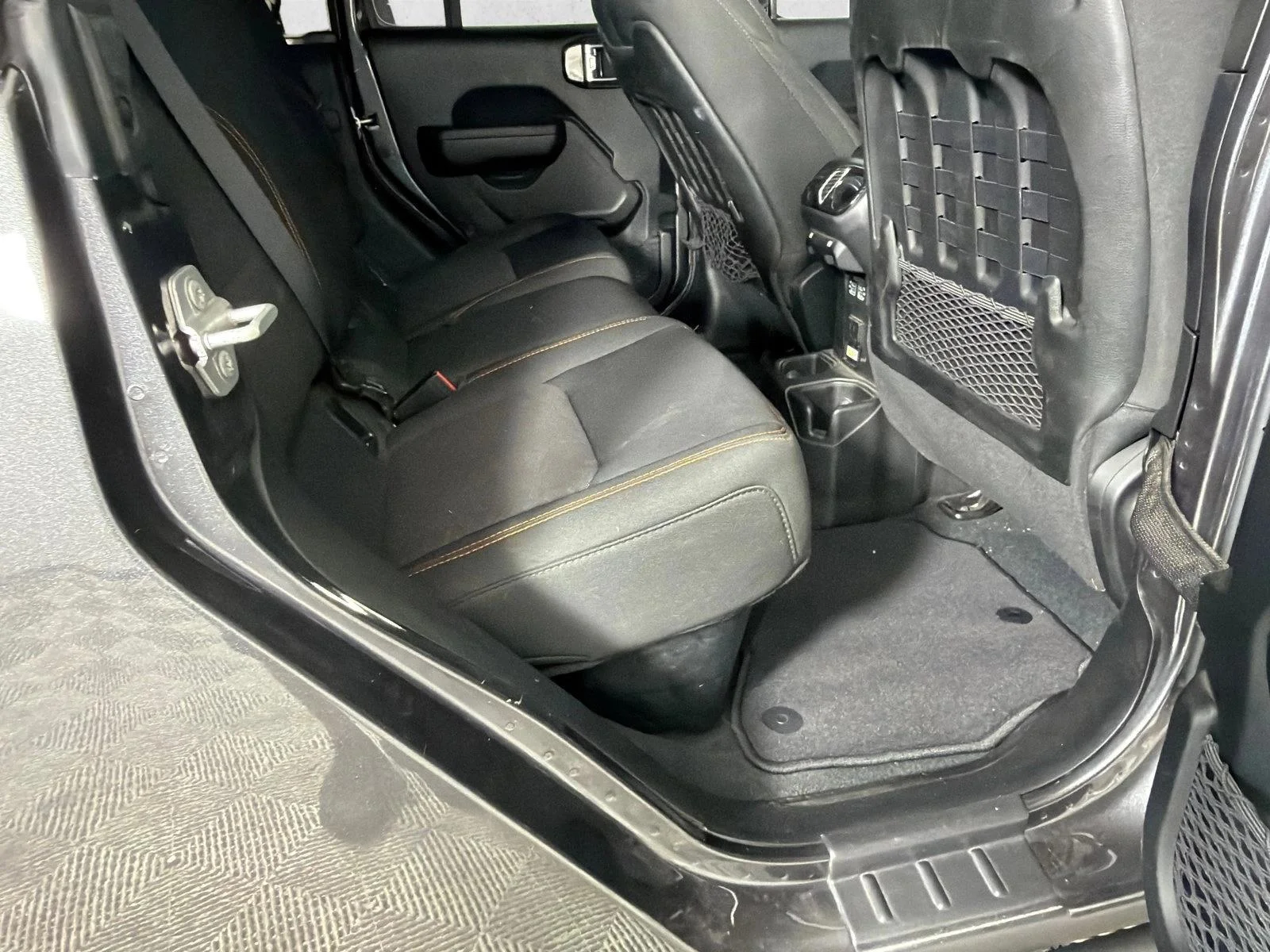 Used 2023 Gray Jeep Mojave image 16