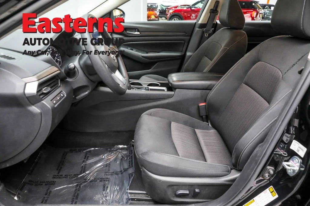 Used 2024 Black Nissan 2.5 SV image 14