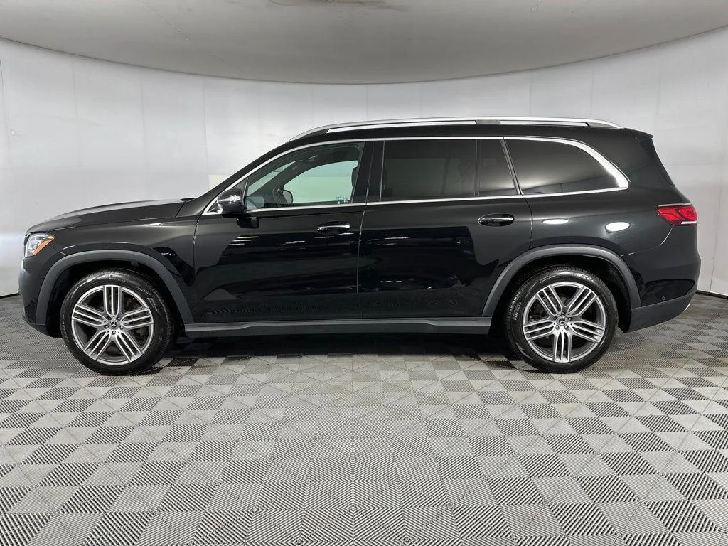 Used 2023 Obsidian Black Metallic Mercedes-Benz GLS 450 image 5