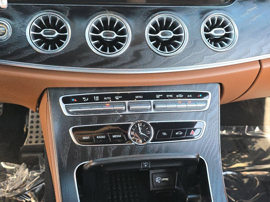 Used 2018  Mercedes-Benz E 400 image 30
