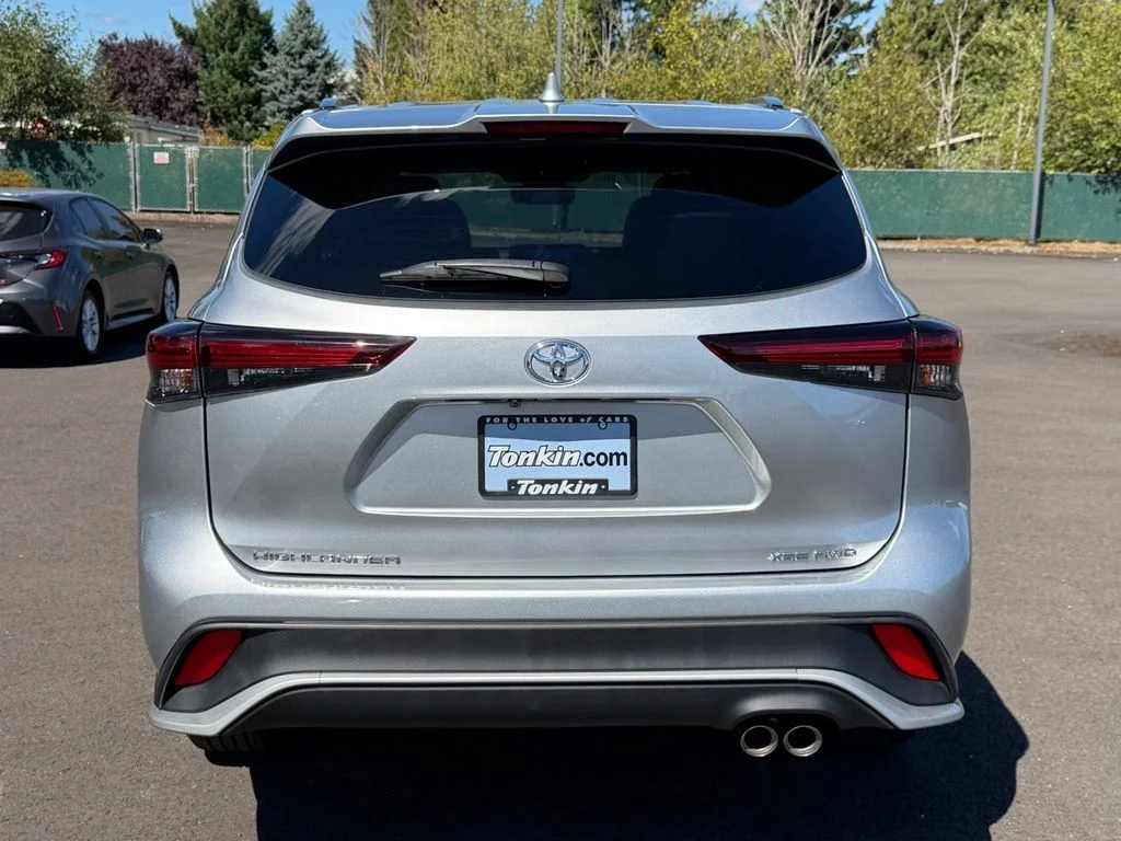 2025 Toyota Highlander XSE - Photo 7
