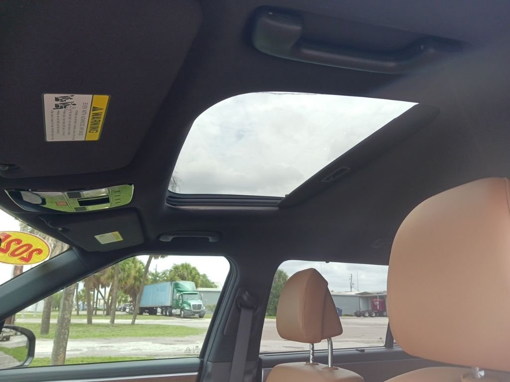 2025 Hyundai Santa Fe Limited - Photo 28
