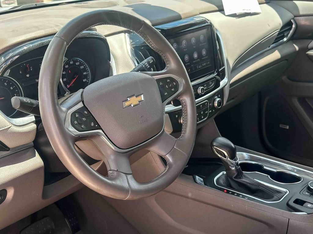 Certified Used 2021 SILVER ICE METALLIC Chevrolet Premier image 12