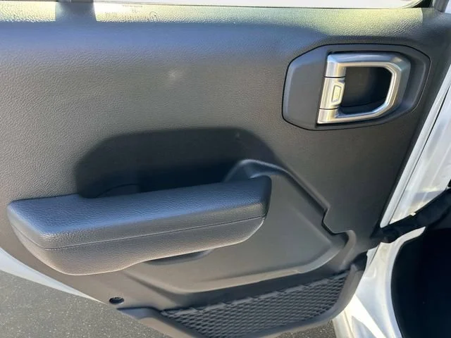 2022 Jeep Wrangler Unlimited Willys - Photo 19