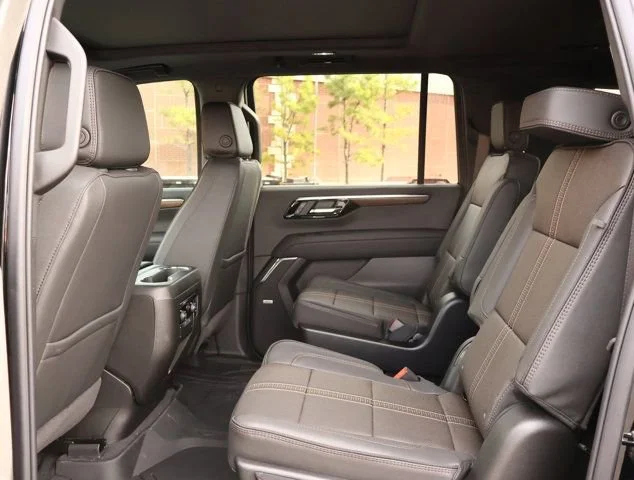 2026 Chevrolet Suburban High Country - Photo 25