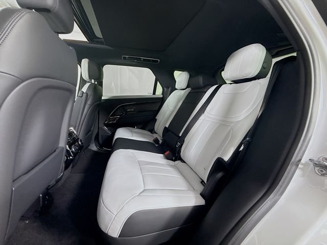 New 2026 Fuji White Land Rover Dynamic SE image 24