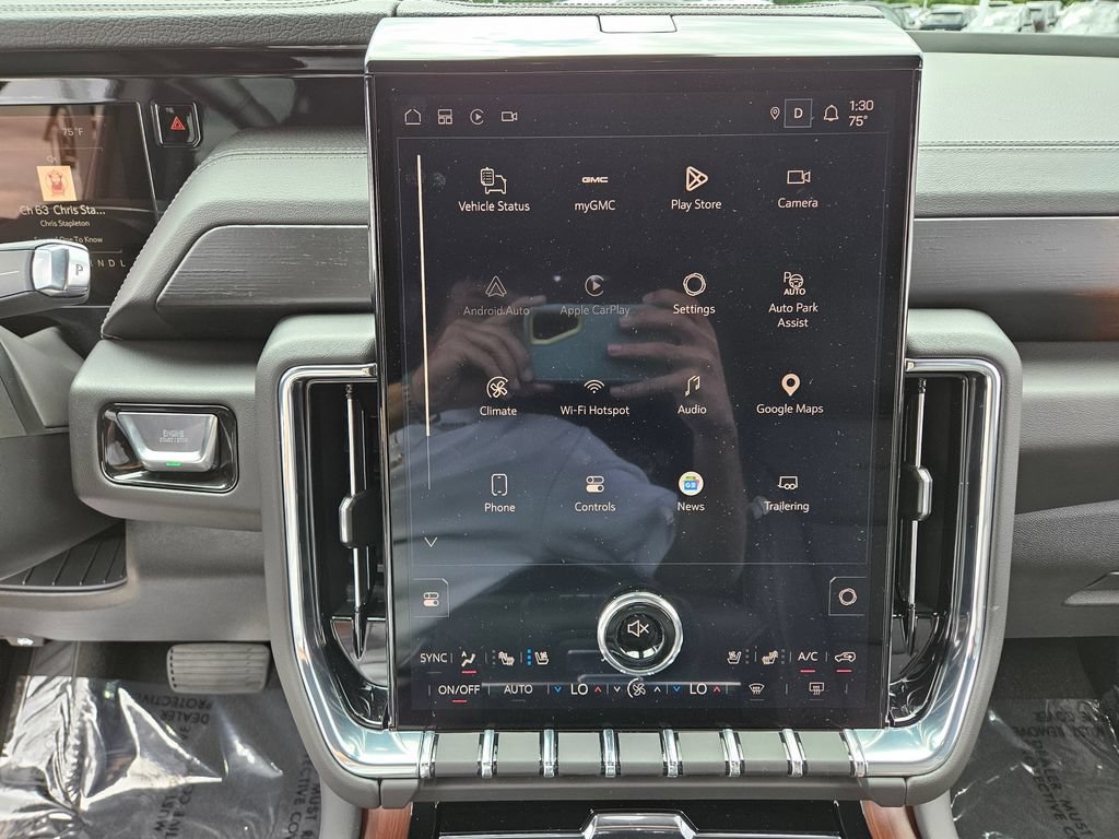 Used 2025 Sterling Metallic GMC Denali image 23