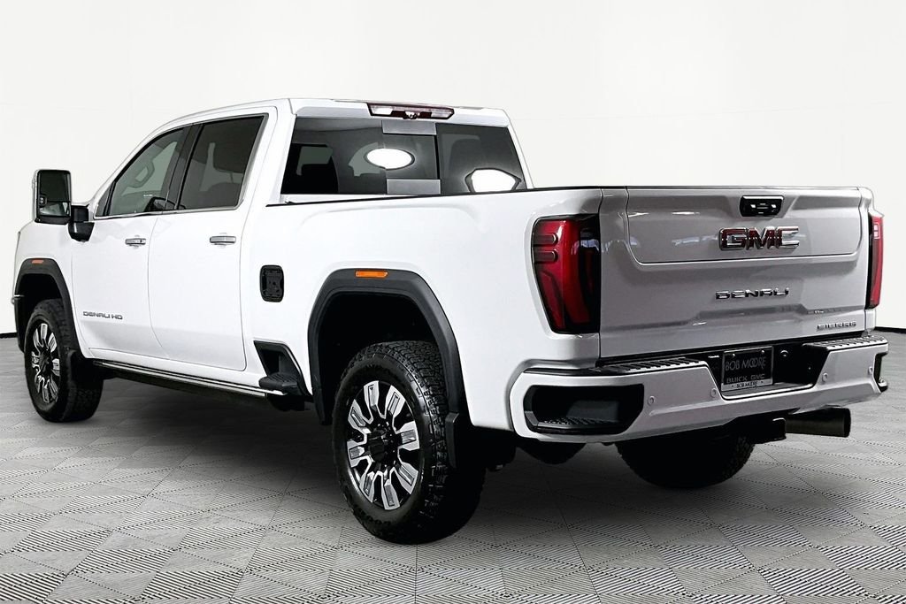 Used 2025 White GMC Denali image 4