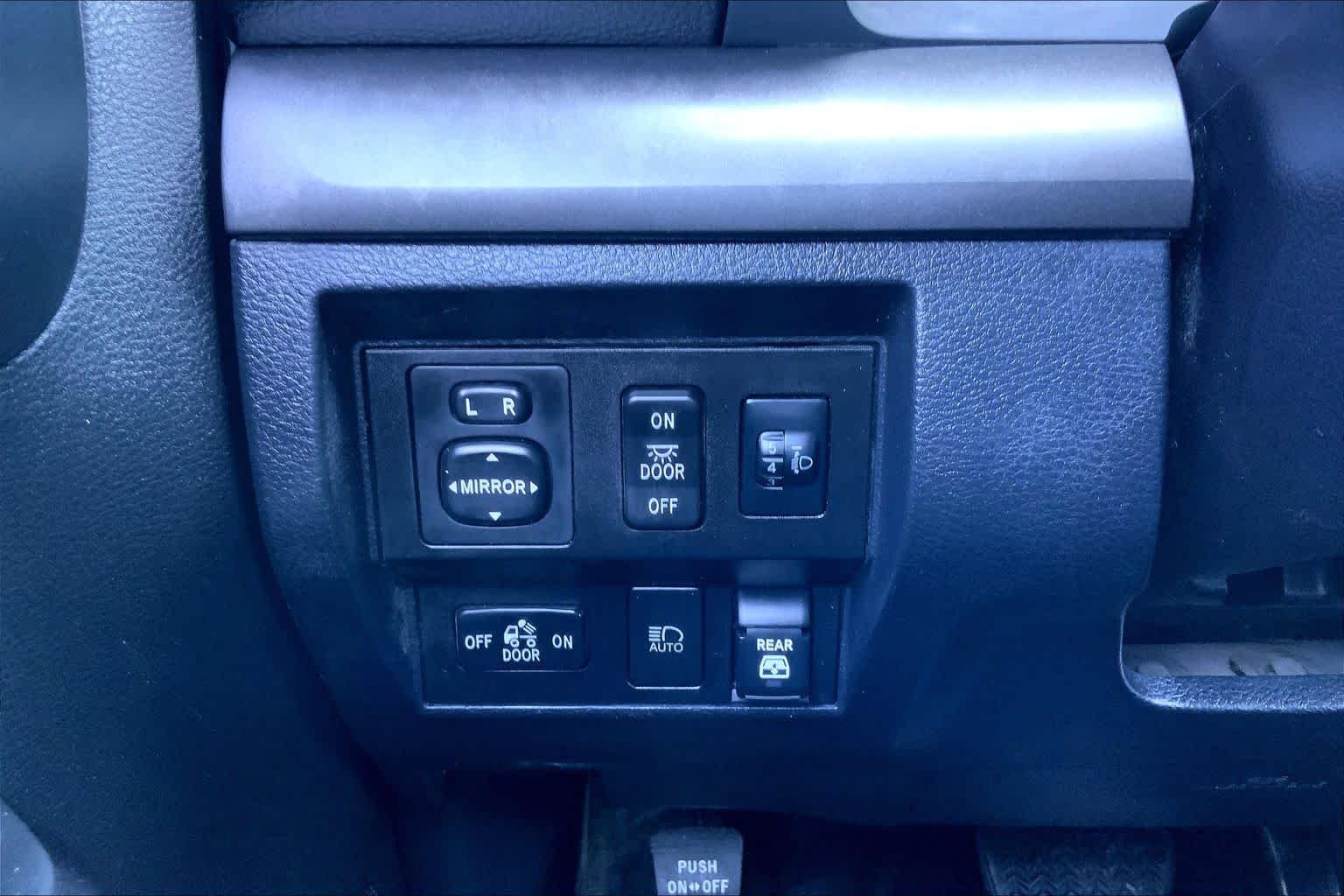 Used 2019 Silver Sky Metallic Toyota SR5 image 33