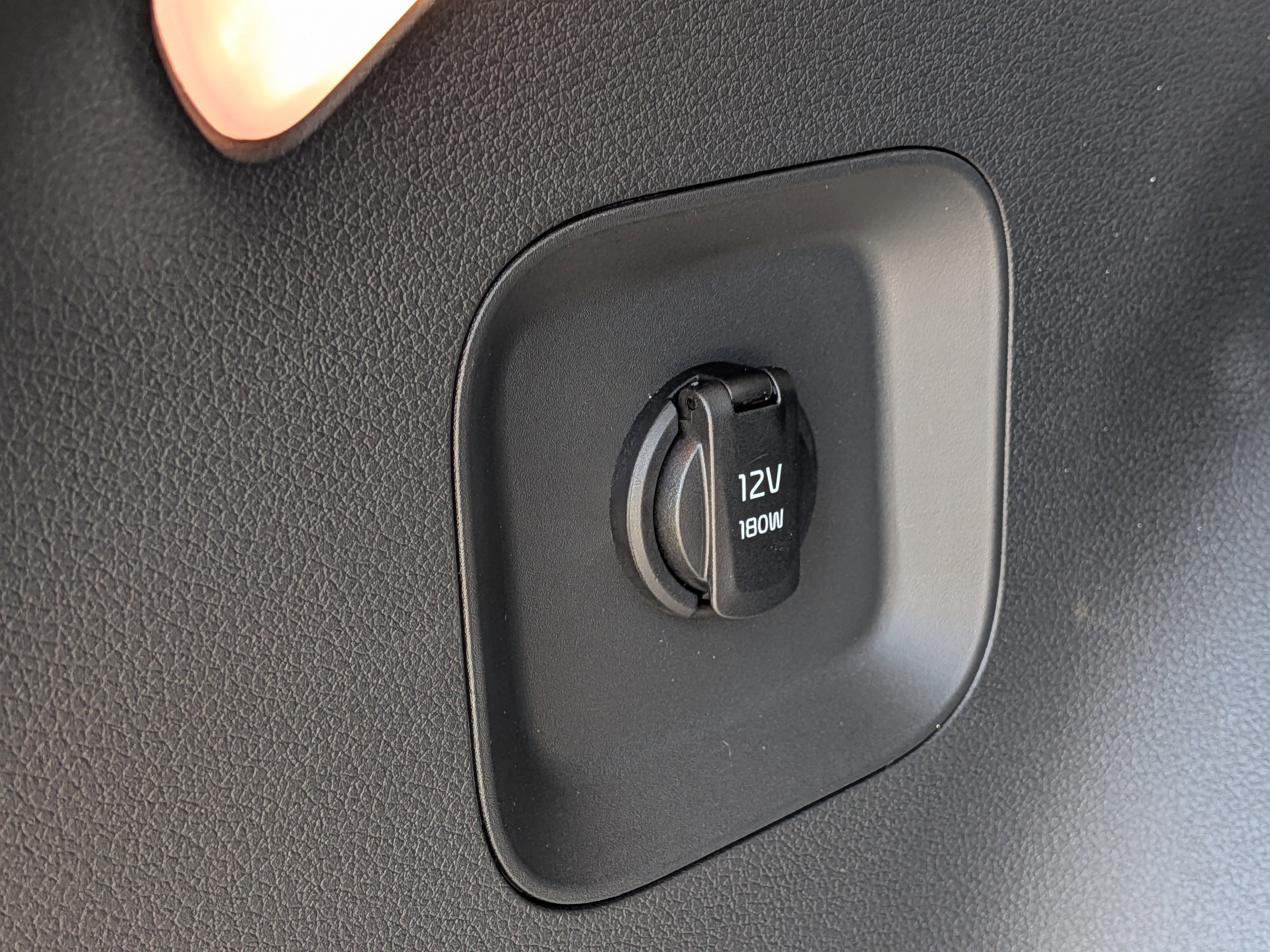 New 2026 Snow White Pearl Kia LX image 14