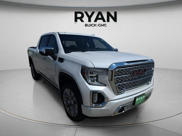 2021 GMC Sierra 4WD Crew Cab Short Box Denali's photo