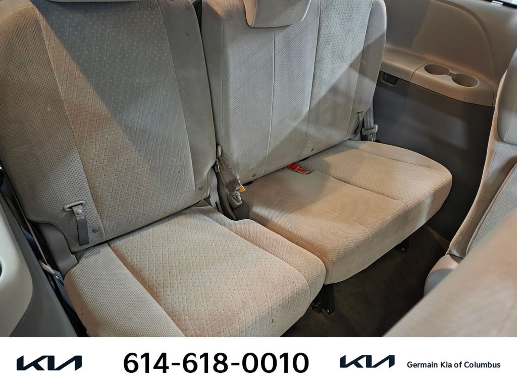 Used 2015 Black Toyota LE image 18