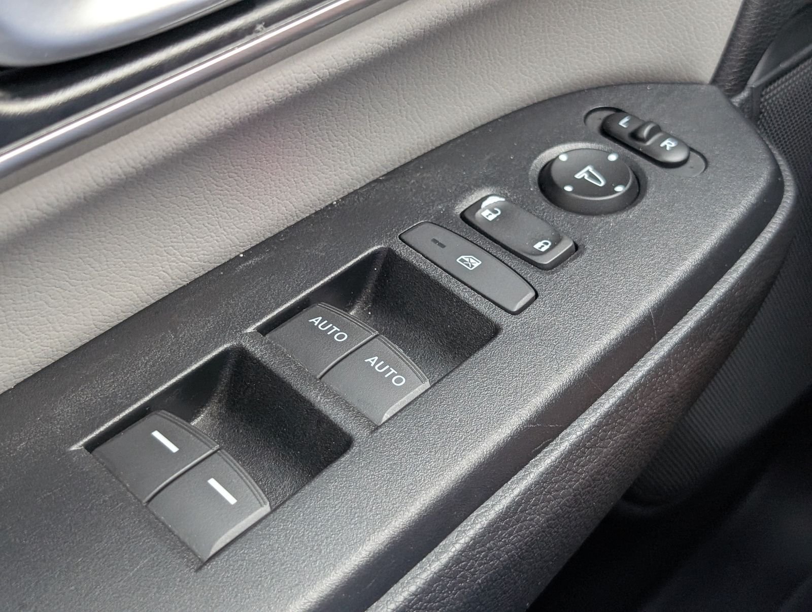 2021 Honda CR-V Touring - Photo 22