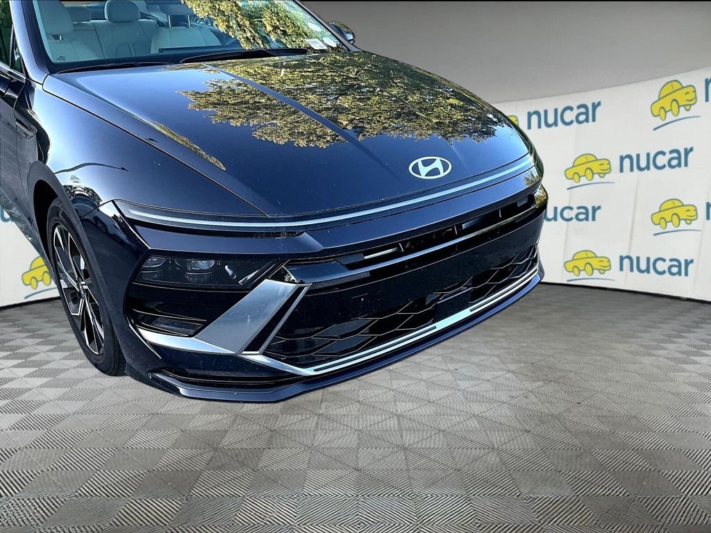 Used 2025 Blue Hyundai SEL image 8