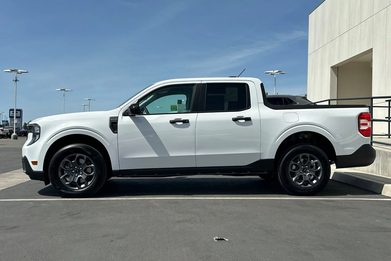 New 2026 Oxford White Ford XLT image 6