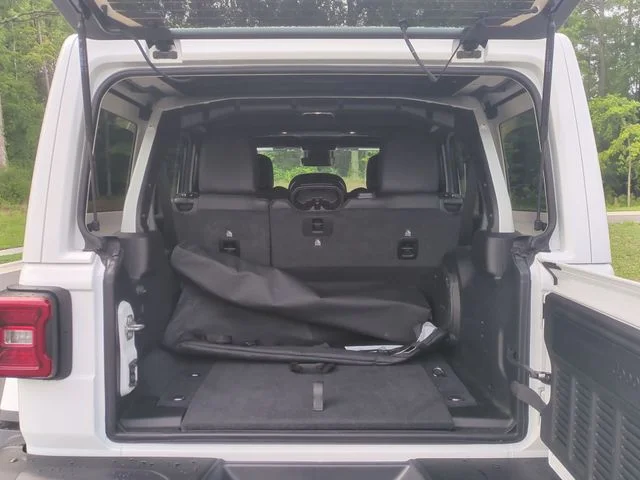 Used 2025 White Jeep Rubicon X image 23