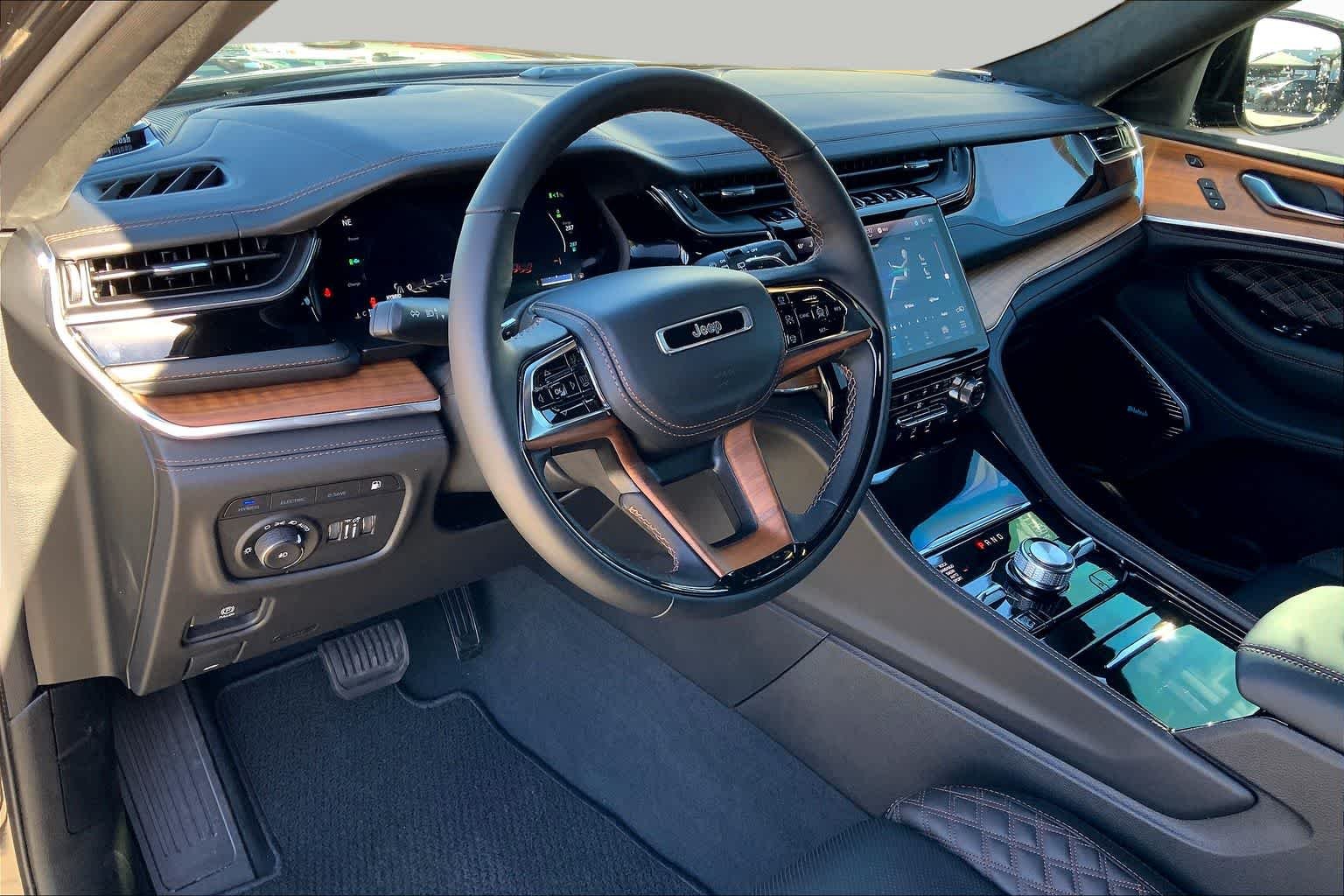 2023 Jeep Grand Cherokee Summit Reserve 4xe - Photo 9