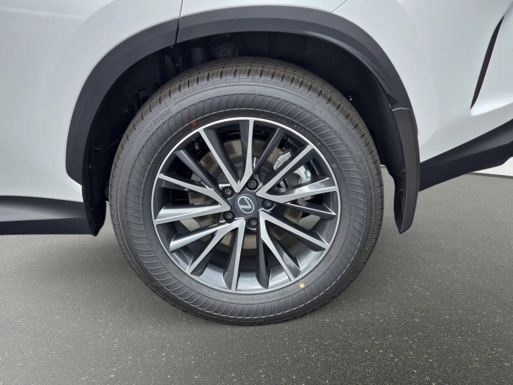 New 2026 Ultra White Lexus PREMIUM image 34