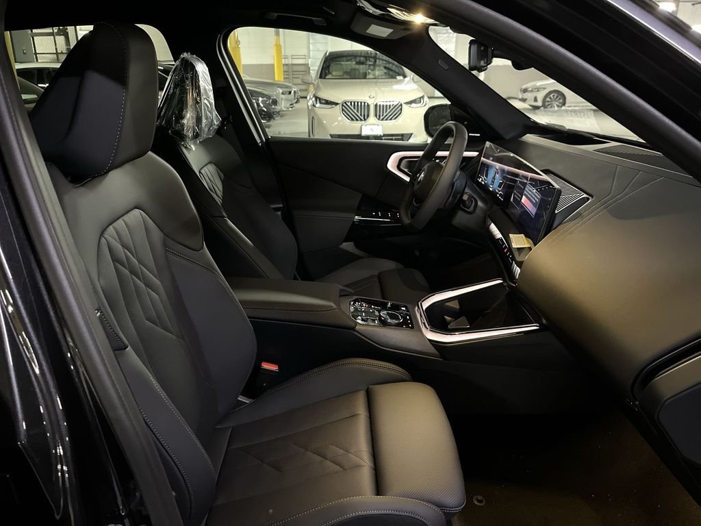 New 2026 Dark Graphite BMW 30 xDrive image 25
