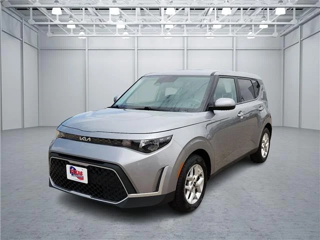 Used 2024 Gravity Gray KIA LX (IVT) image 1