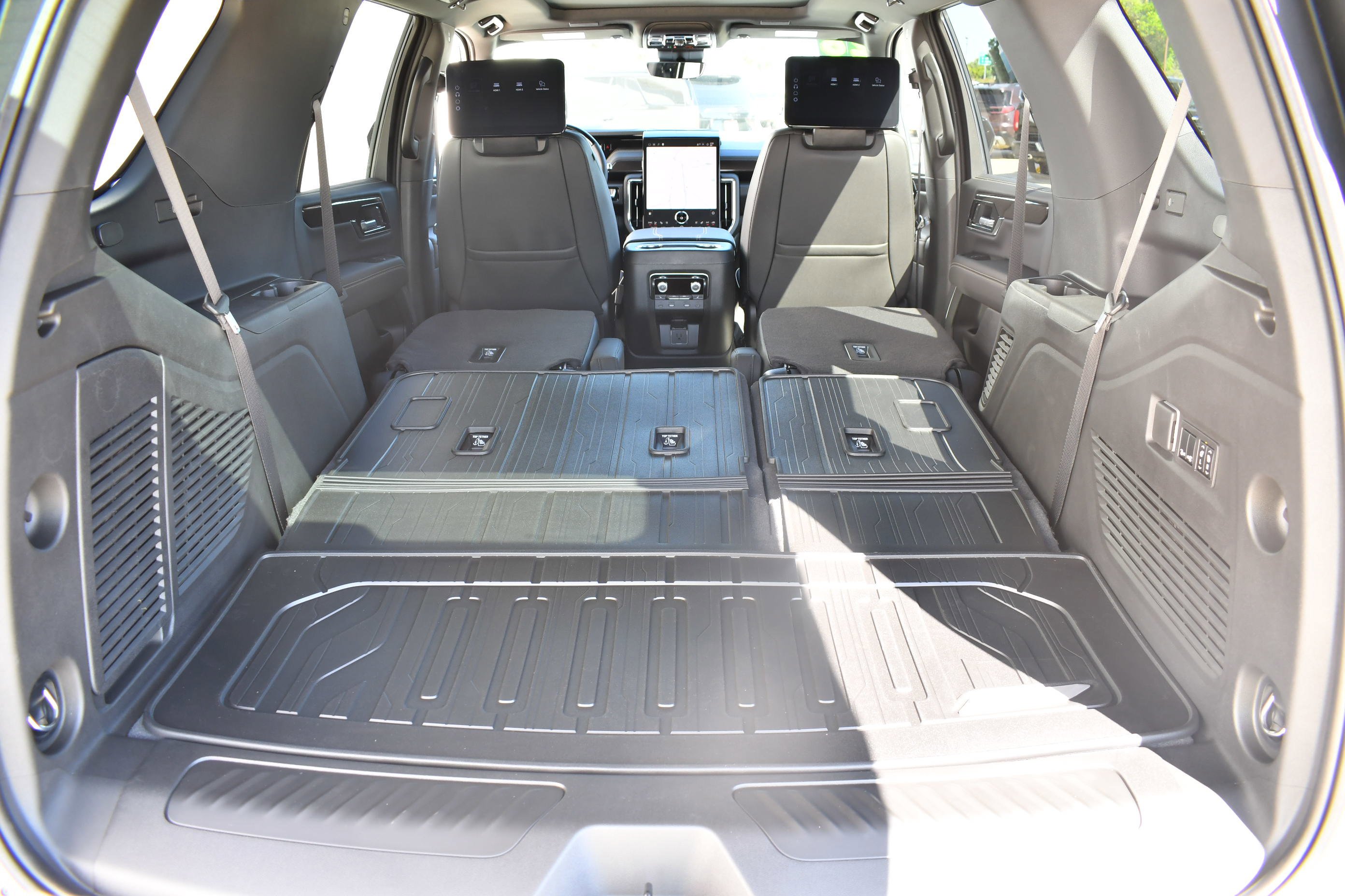 New 2026 Summit White GMC Elevation image 10