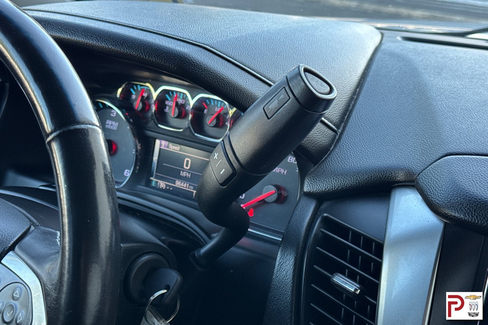Used 2017 White Chevrolet LS image 27