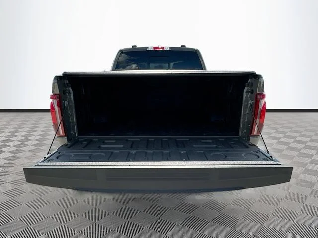 Used 2025 Gray Ford Lariat image 26