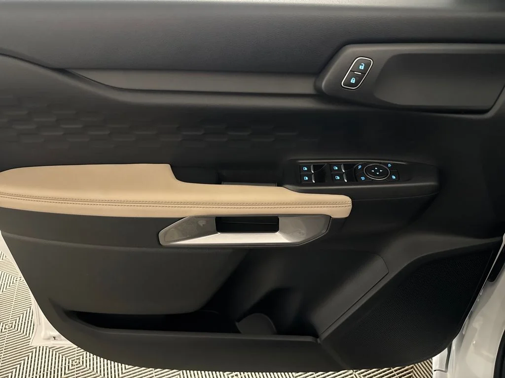 New 2025 White Ford XLT image 24