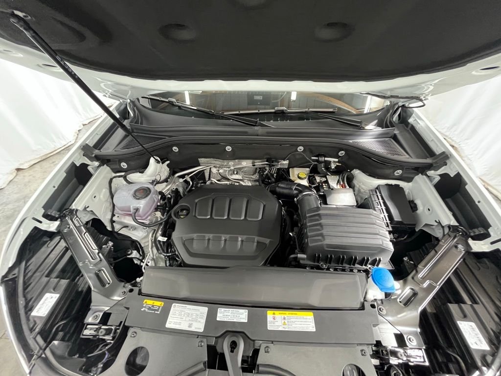 New 2026 White/off-white Volkswagen 2.0T SEL Premium R-Line image 31