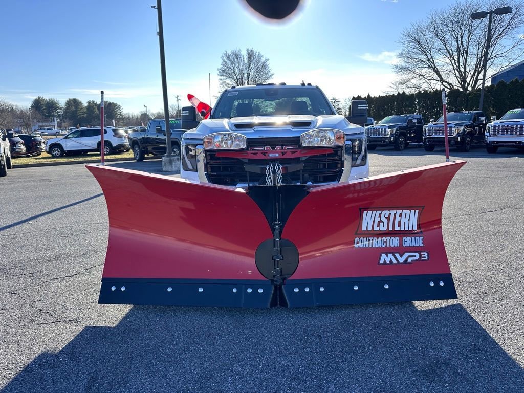 New 2025 Summit White GMC Pro image 4
