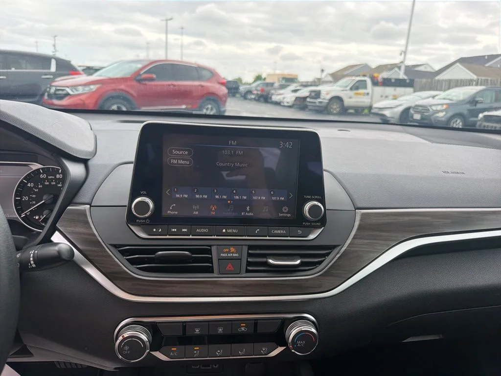Certified Used 2025 Black Nissan 2.5 SV image 31