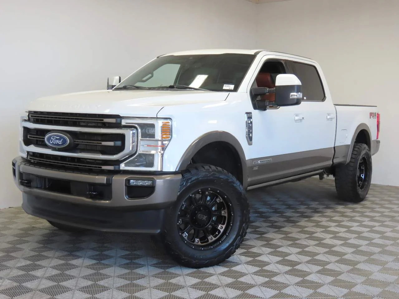 Used 2021 Oxford White Ford King Ranch Crew Cab image 1