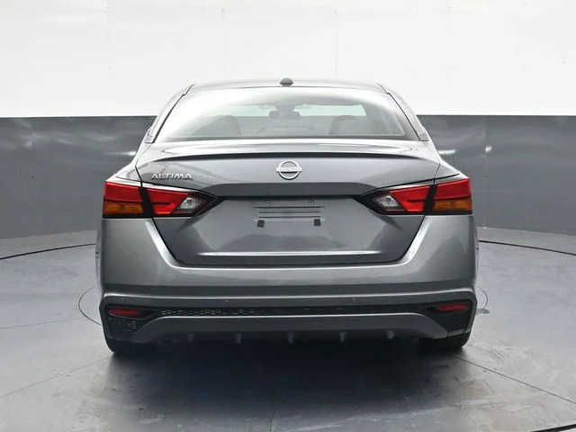 2025 Nissan Altima SV - Photo 5