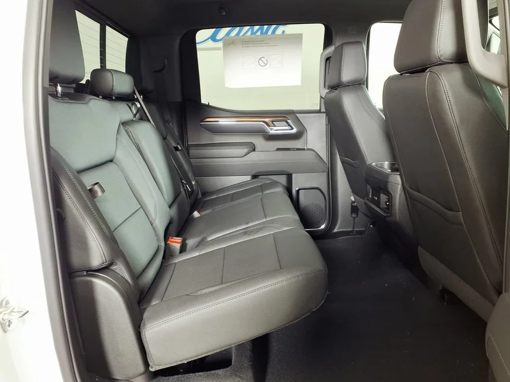 New 2026 Summit White Chevrolet LT image 10